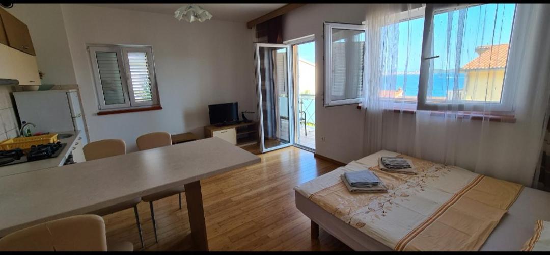 Apartmani Gizela Donji Seget Pokoj fotografie