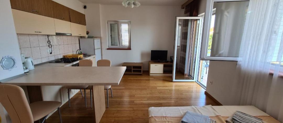 Apartmani Gizela Donji Seget Pokoj fotografie