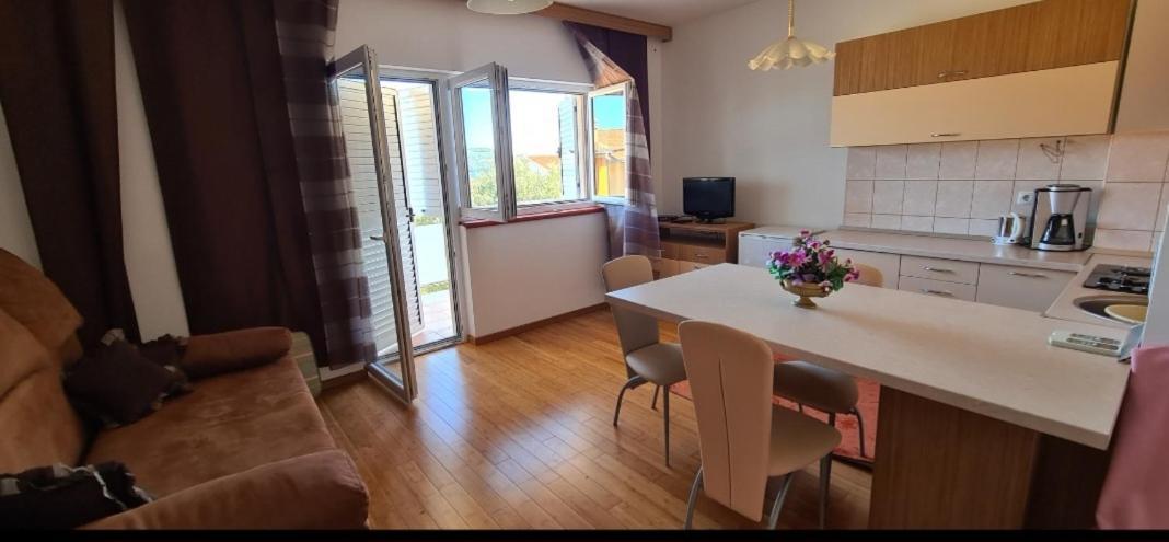 Apartmani Gizela Donji Seget Pokoj fotografie